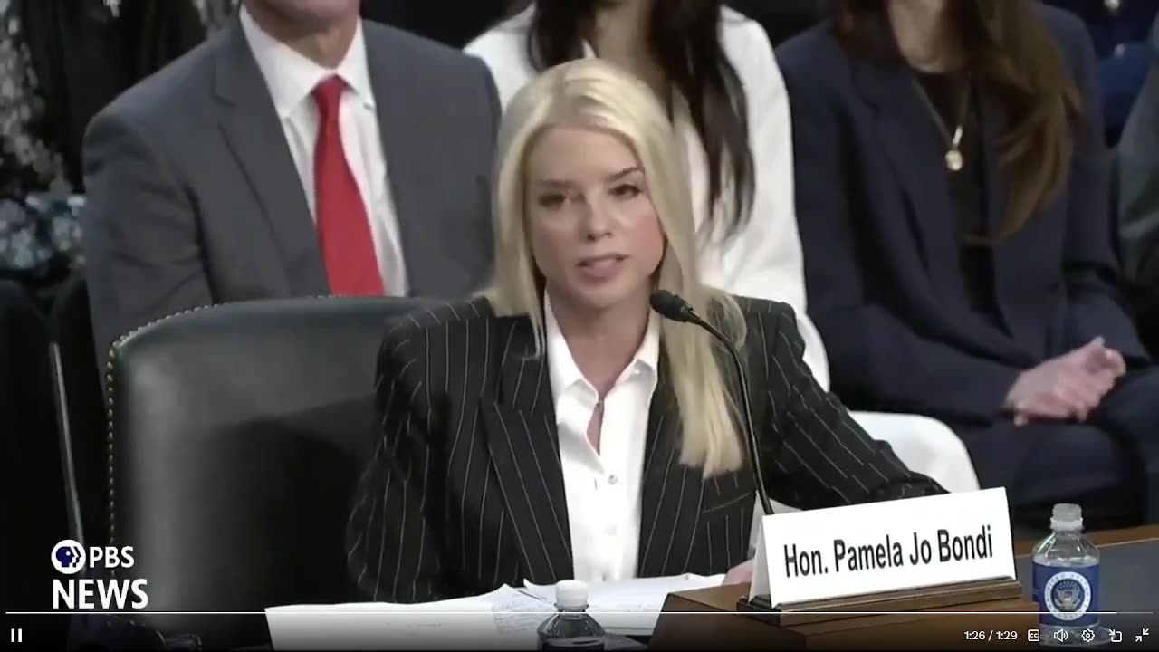 Pam Bondi đang đốt cháy! 💪💪💪💪💪