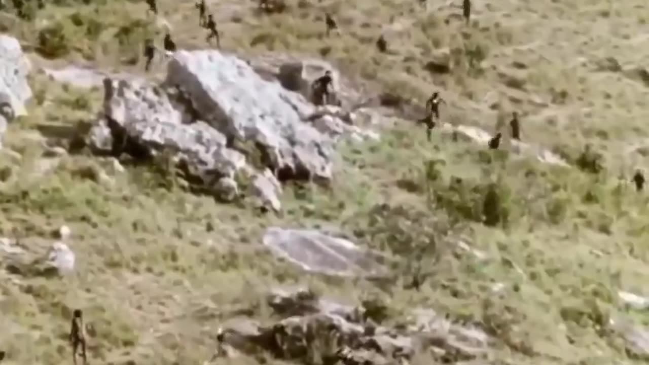Footage of two Indonesian clans battling it out (1963).
