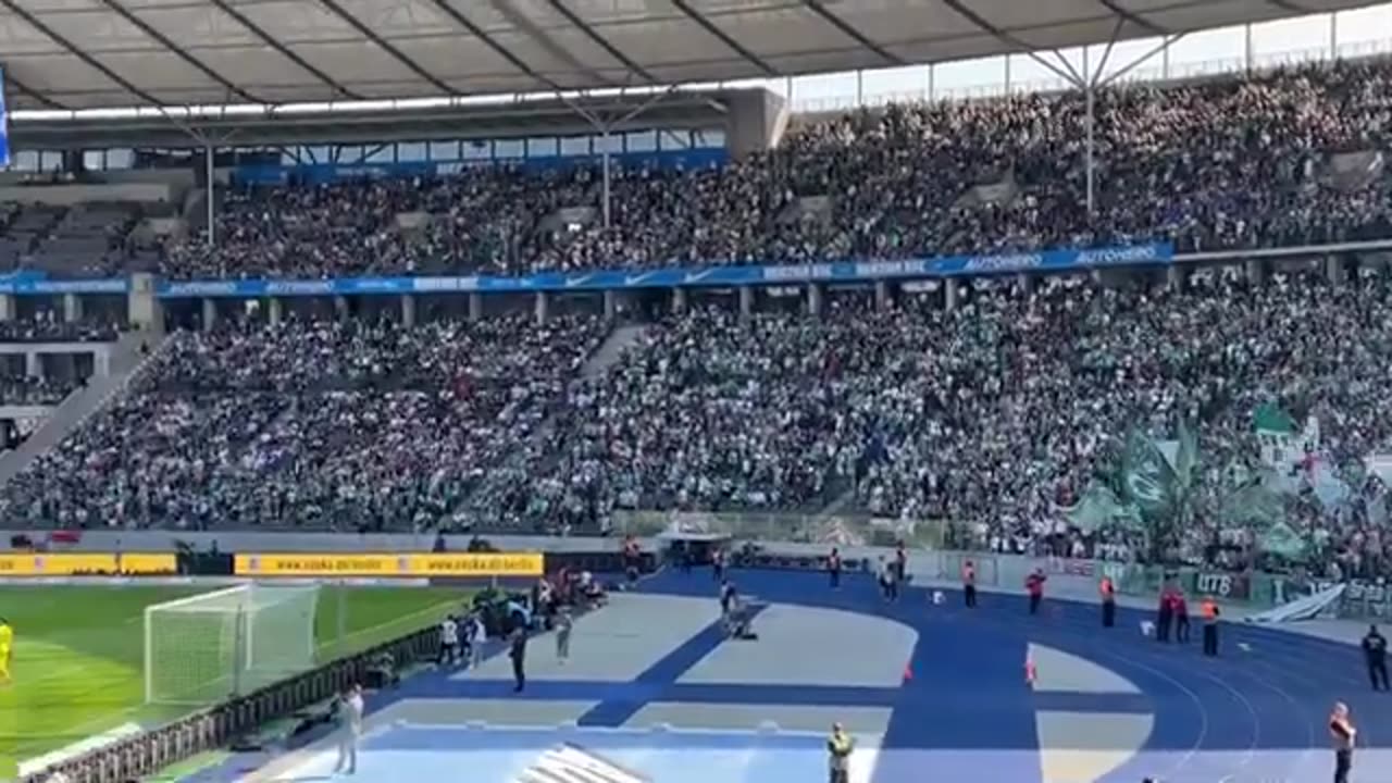 Herta Berlin vs Werder Bremen 2-4 (huge support for Werder in Berlin)