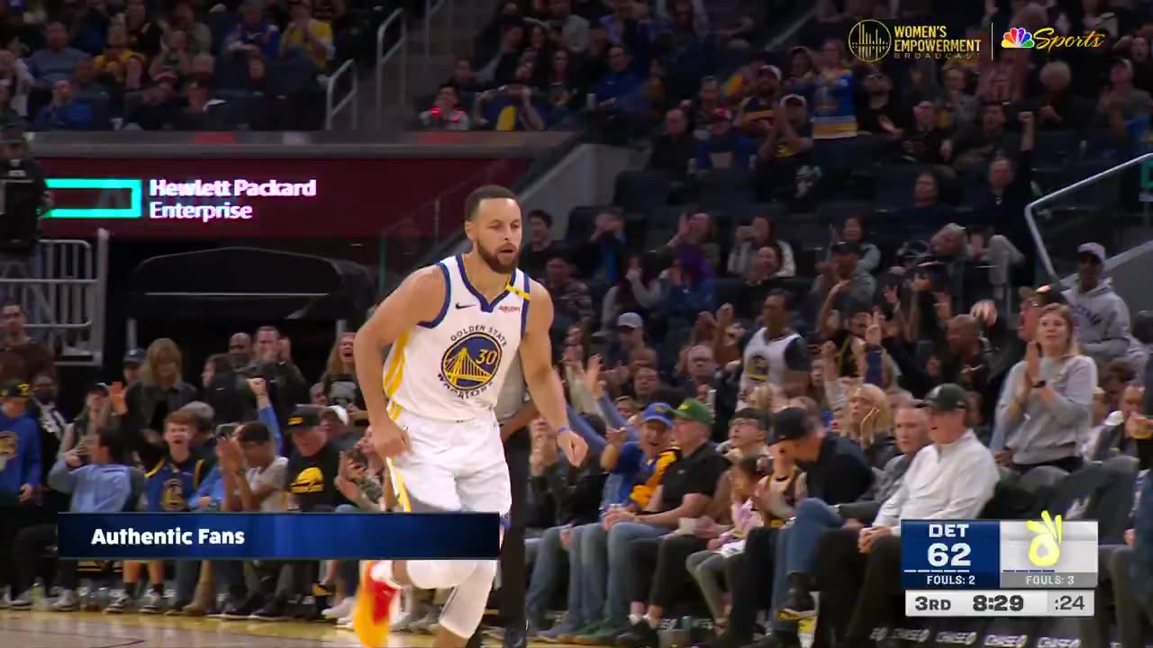NBA - 25K POINTS FOR STEPH CURRY 🙌 Fitting it comes on a tough turnaround three!