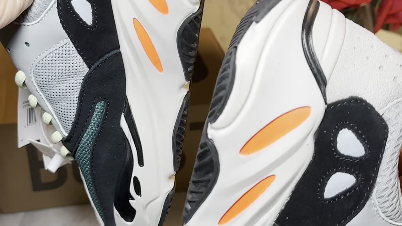 The BEST Yeezy 700s EVER.