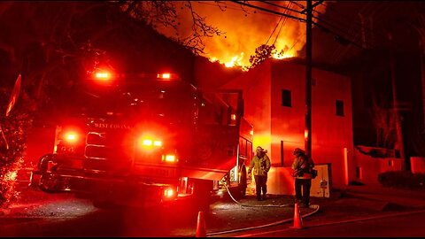 Palisades Fire Reaches Densely Populated Mandeville Canyon In SoCal