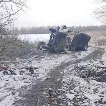 Russian Soldier Films Aftermath of Van Hitting a Mine(-5 Russian Occupants)