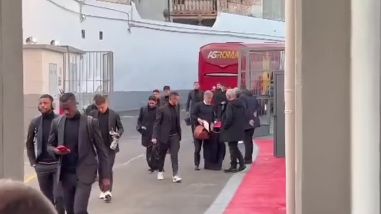 AS Roma players (Dybala, Belotti, Tammy Abraham, Wijnaldum, Cristante, Spinazzola, Smalling, Celik)