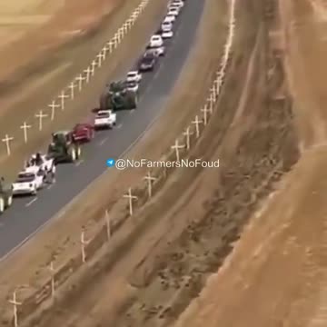 🇿🇦 South Africa - The Boer Graveyard Each White Cross represents a White farmer mrderd