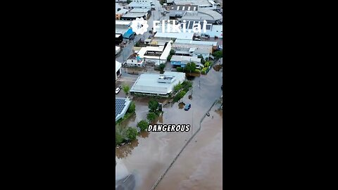 Santa Cruz Wharf partially collapses due to pacific