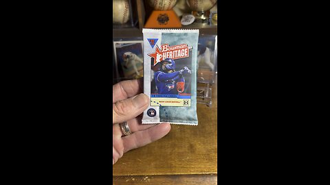 2022 Bowman Heritage Baseball Card pack opening