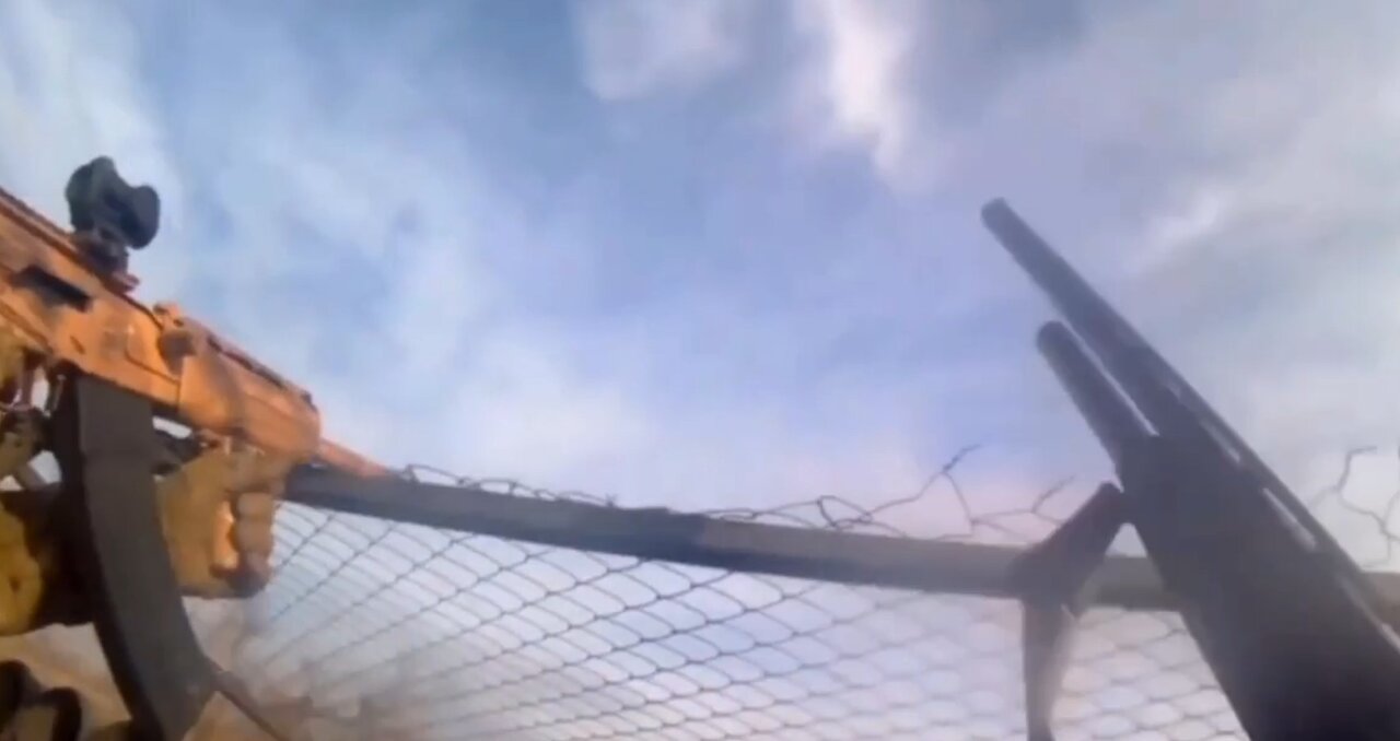 Russian soldiers shot down a Ukrainian fpv drone atacking a Grad MLRS