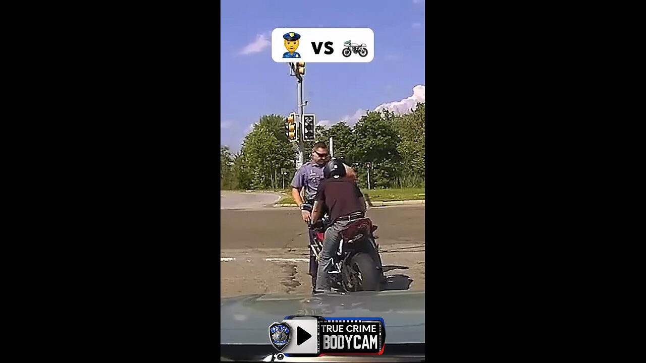 Motorcyclist SHOVES Cop into Traffic! (Wild Chase)