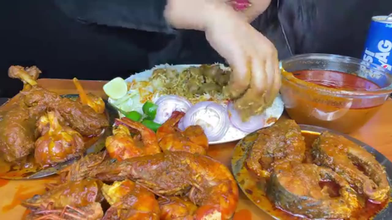 ASMR EATING SPICY CHICKEN CURRY,PRAWN CURRY,LIVER CURRY,EGG MASALA,FISH CURRY _FOOD