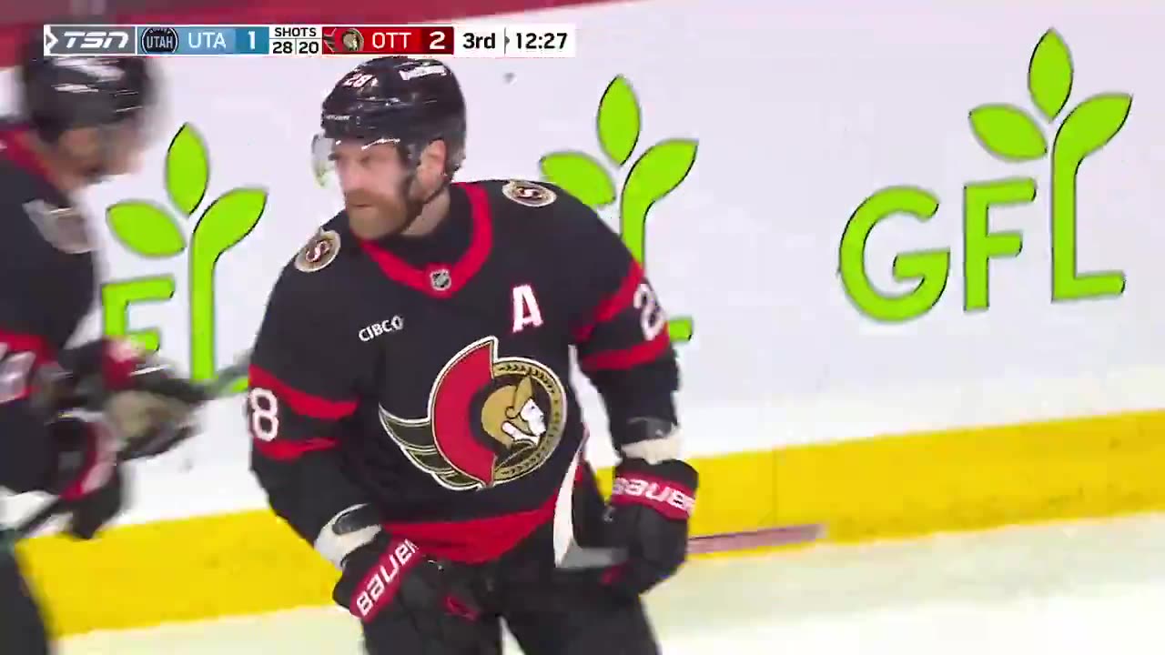 NHL - The pass from Tim Stützle, and the finish from Claude Giroux 🤩