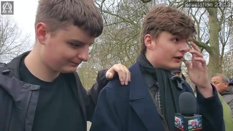 Speakers Corner - StreetMic LiveStream Interviews Junior and His Brother, He Is Impressed With Them