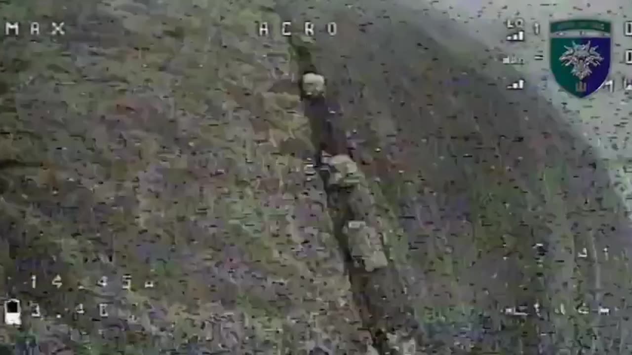 🔥💥 Destruction of a column of Russian armored vehicles during an assault.