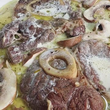 How to Make Tender Beef Shanks in White Cream Mushroom Sauce! Ultimate Comfort Food