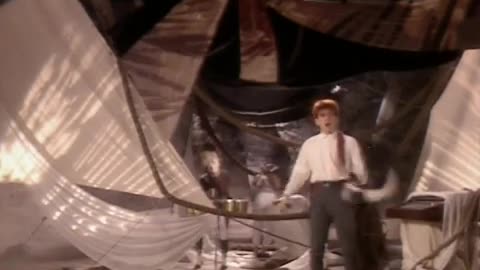 Thompson Twins - Love on Your Side (1983)