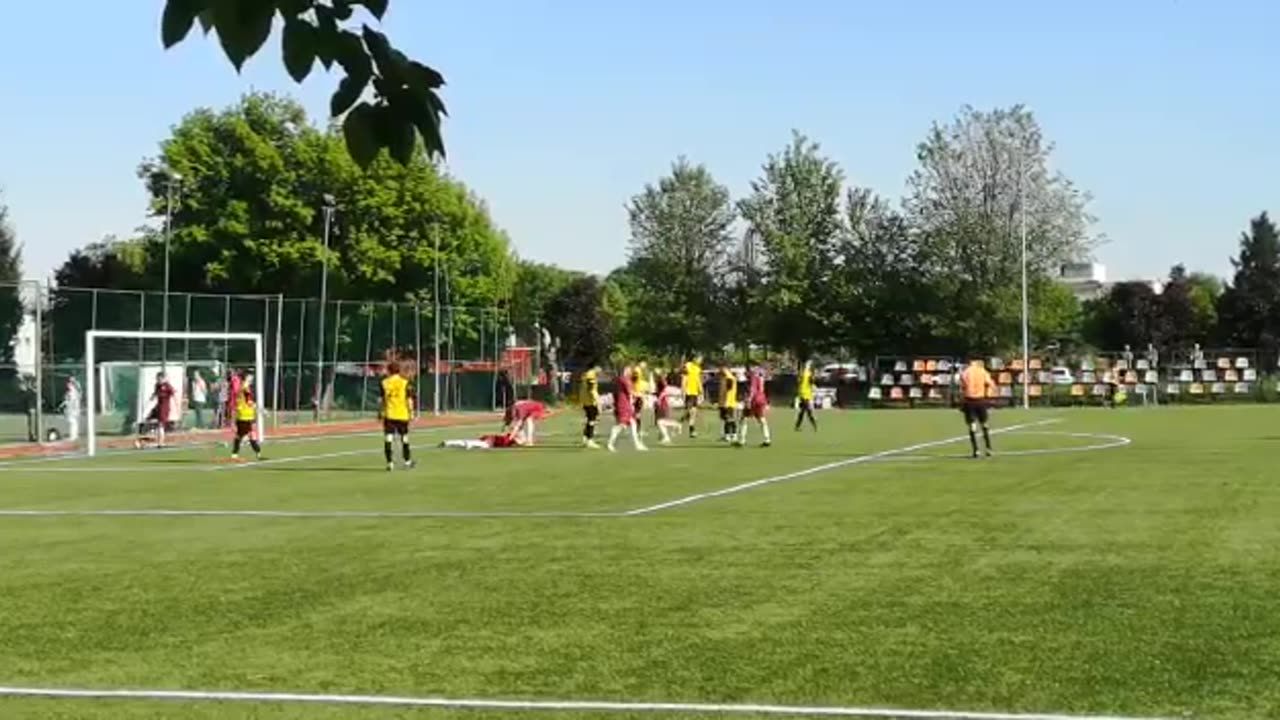 FNG Rapid (gol Pana) (Frumosii Nebuni ai Giulestiului) (Liga 4 Zona Bucuresti, Romania)