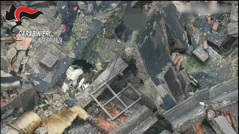 Monza - Il market della droga tra le macerie all'ex Snia: i video delle telecamer (08.02.25)