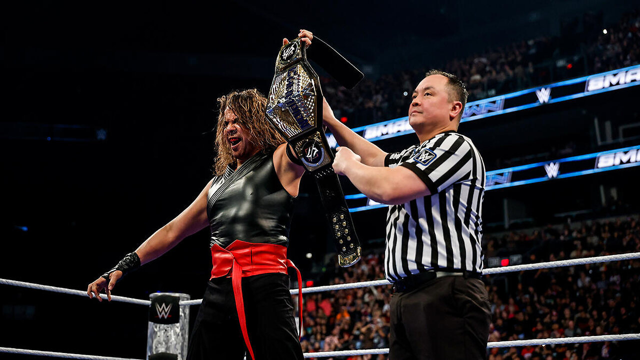 Shinsuke Nakamura Defeats Andrade – LA Knight Attacks! 💥 #shorts
