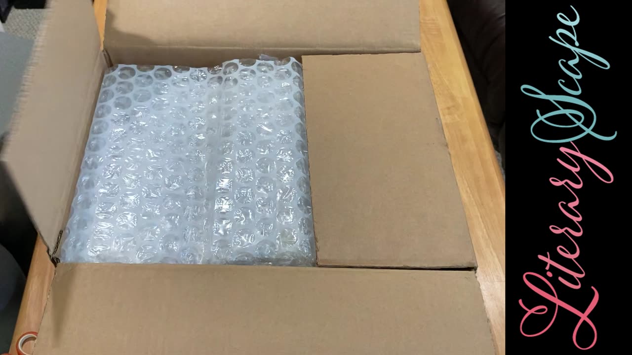 Unboxing an item for coffee and book lovers!