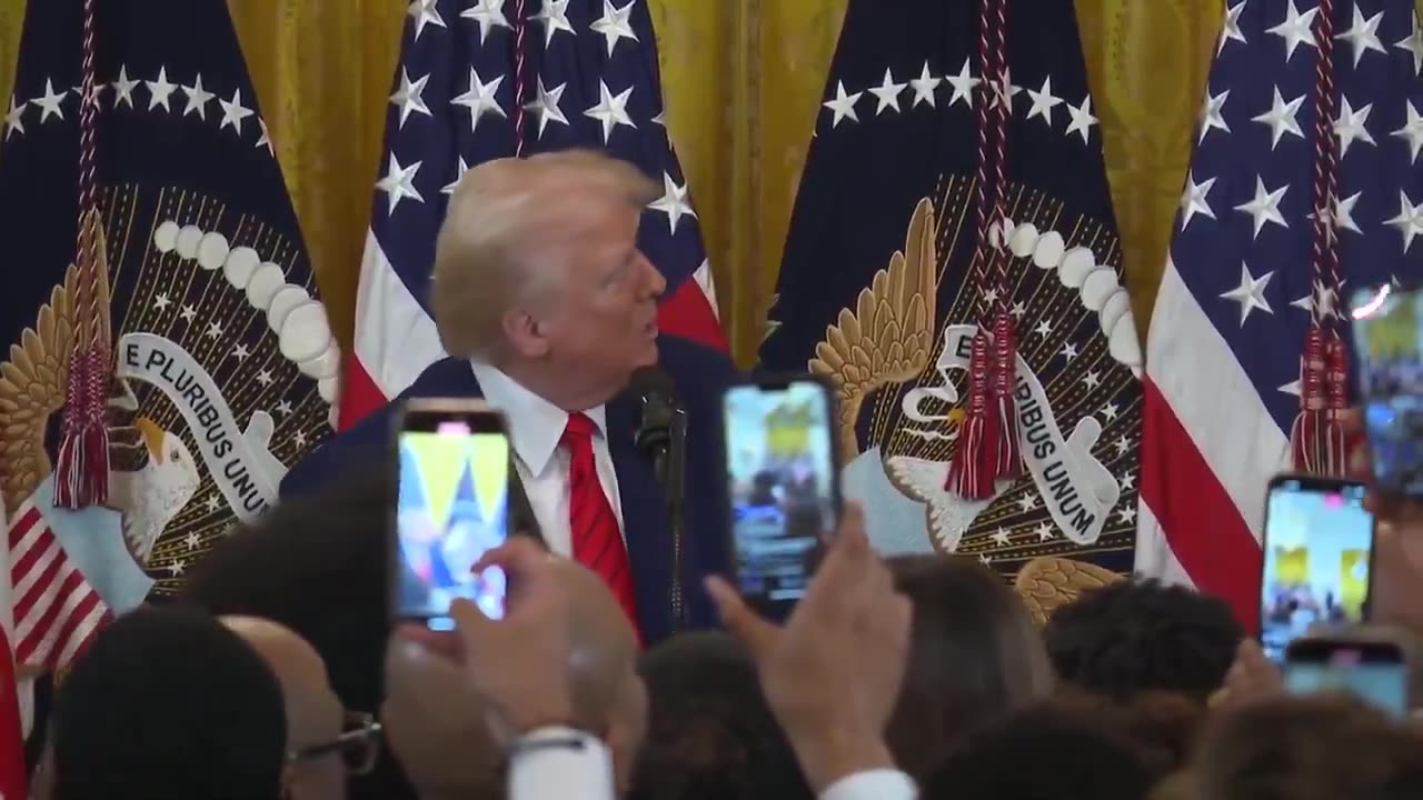 President Trump has announced that a statue of Kobe Bryant