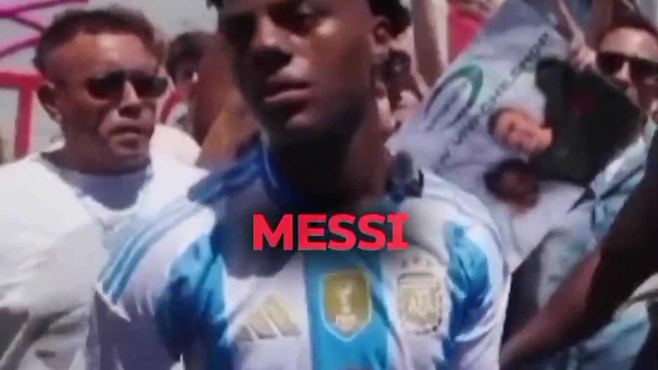 Ishowspeed asks argentina people messi or ronaldo 🤣