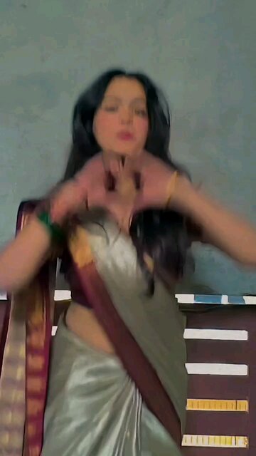 cute bhabi dance
