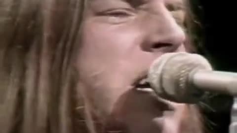 Inside Looking Out - Grand Funk Railroad ( Live )