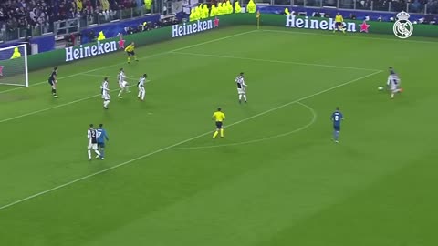 Ronaldo Bicycle Kick