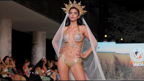 WOW! MUST-SEE! Jaskiran Kaur’s Stunning [4K60] Slow-Mo Runway Walk | VAIDA | Miami Swim Week 2024