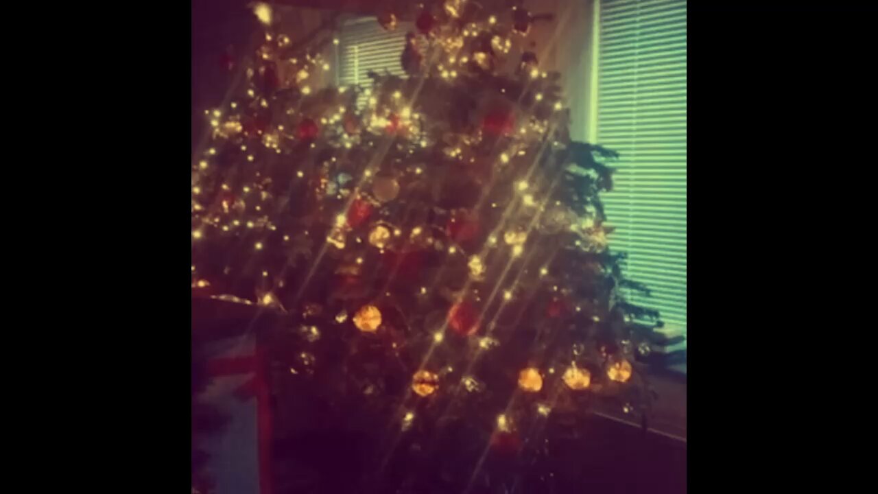 Jazz sun - This Christmas (Prod. BEATSBYSAV) (visualizer)