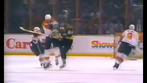 Flyers Eric Lindros absolutely levels Penguins Ulf Samuelsson, NHL