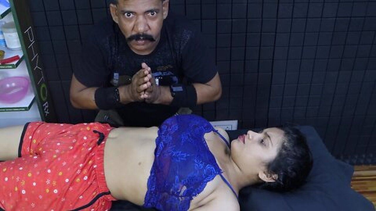 Girl Received Full Body Massage by Asim Barber _ Navel Massage & Belly Cracking _ Neck Cracking ASMR