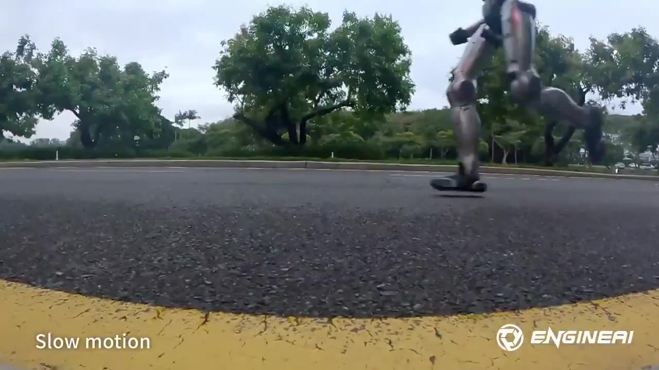 🏃♂️➡️ New robot from China surprises with its speed