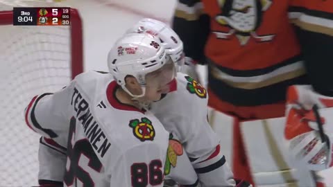 Chicago Blackhawks - that's ✌️ goals in the third period for Dono😮‍💨
