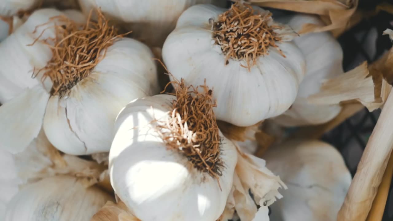 11 health benefits of garlic that are supported by human research | Health tips