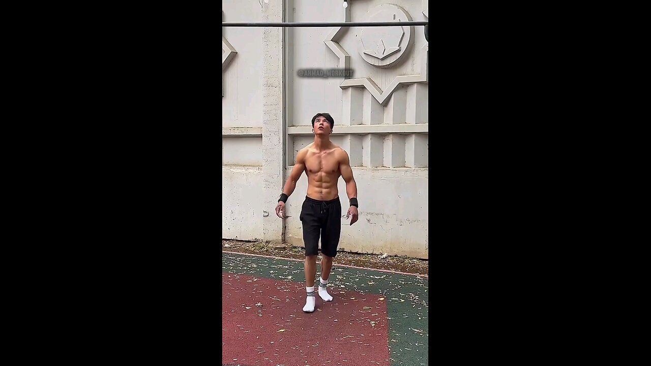 Build Muscle With 5 Bodyweight Exercises