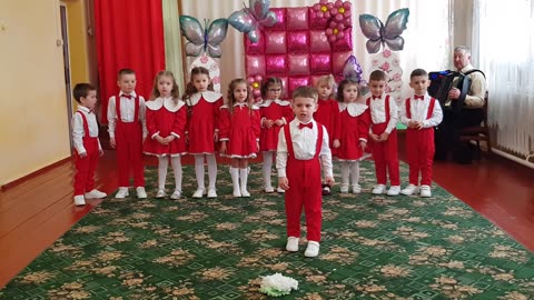 Grupa mijlocie Grădinița de copii „Fluieraș” Concert de primăvară 1/2