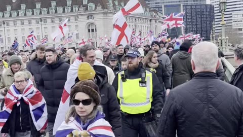 Thousands Of Patriots Have Lined the Streets Of London Against This Labor Government 😳🙀