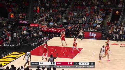 NBA - De'Aaron Fox's first points as a Spur!