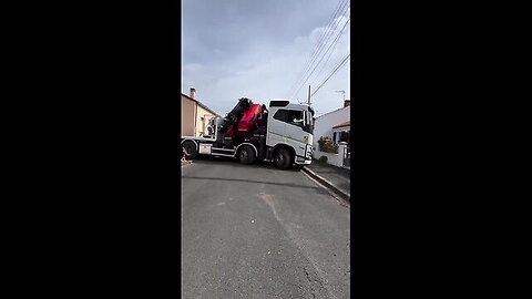 How did this truck survive that_ unbelievable!