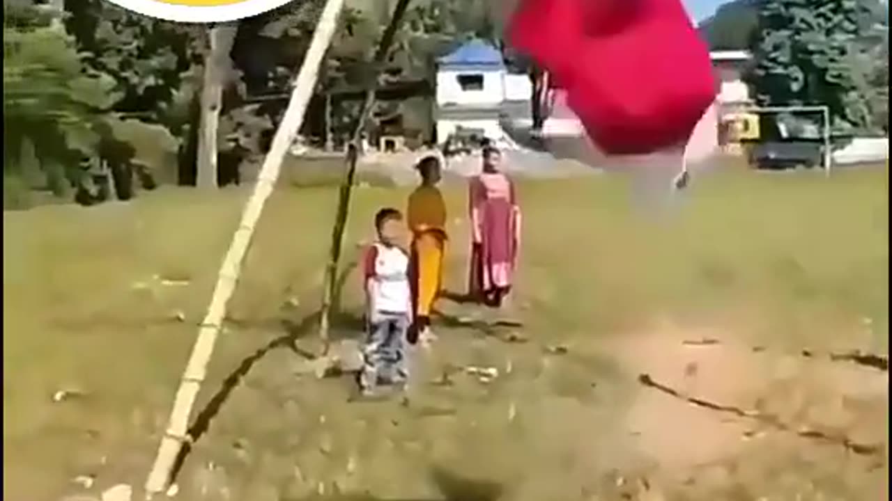 Tow girls are Fighting on road tunnel