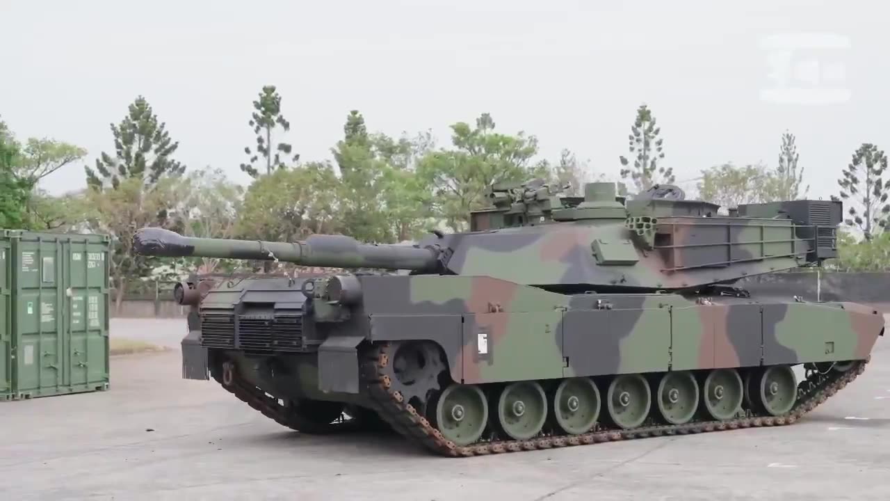 Taiwan received the first shipment of 38 U.S. M1A2T Abrams tanks.
