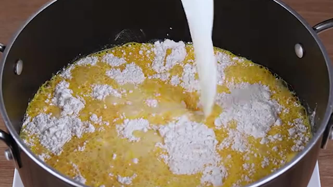How did I not learn this before! This is the most delicious dessert I've ever eaten #cooking