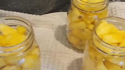 Canning Pineapple