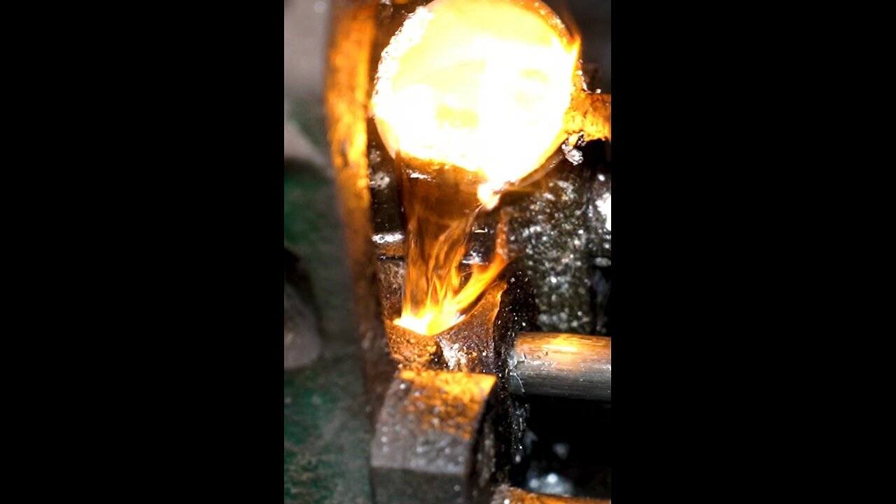 Expert Forging of Shoe-Buckles from Raw Metal