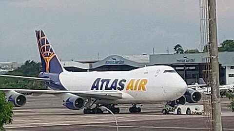 Boeing 747-400ERF N438GT and Airbus A320 PR-MBF pushback-depart,Airbus A321 PT-MXJ from Fortaleza