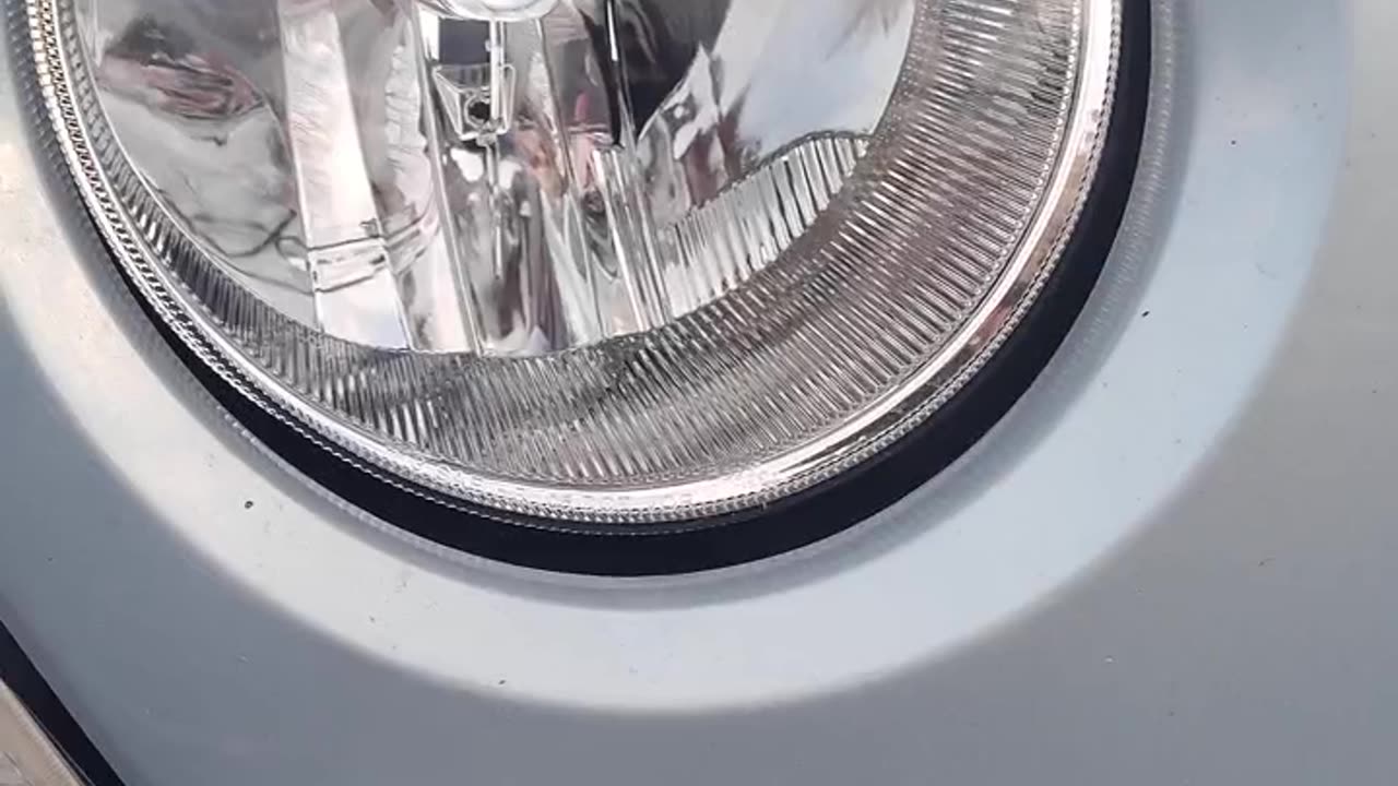 how to know if you need new headlights on your Jeep