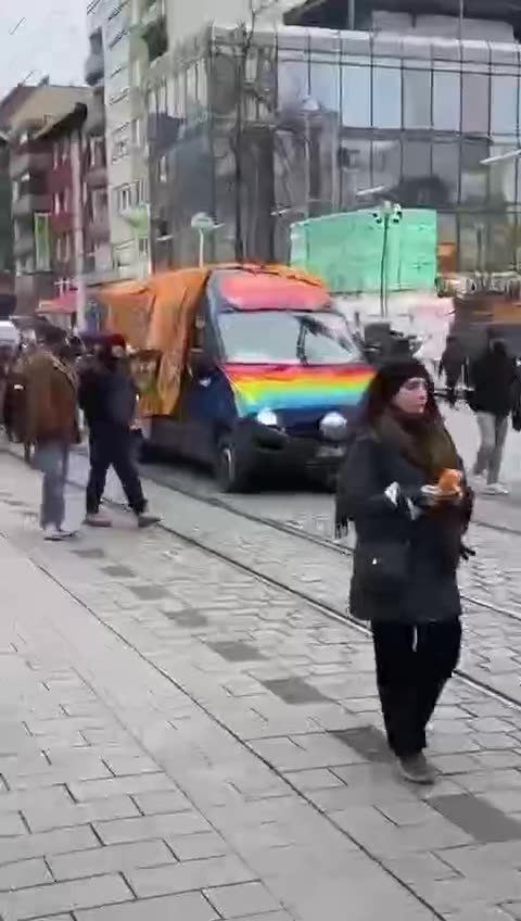 DEMONSTRANTEN
