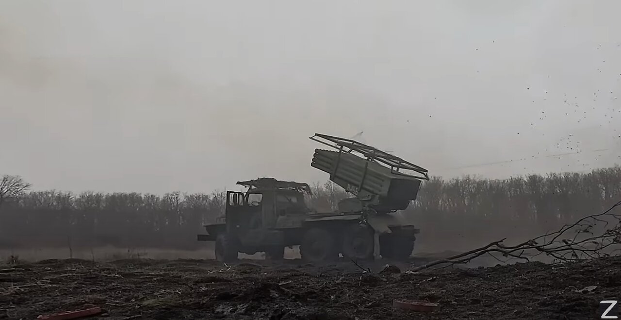 Russian Artillery Devastates Ukrainian Positions