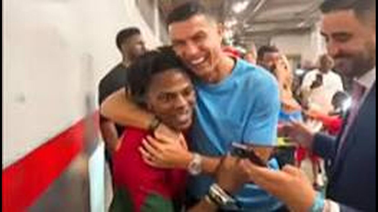 I met ronaldo bro...